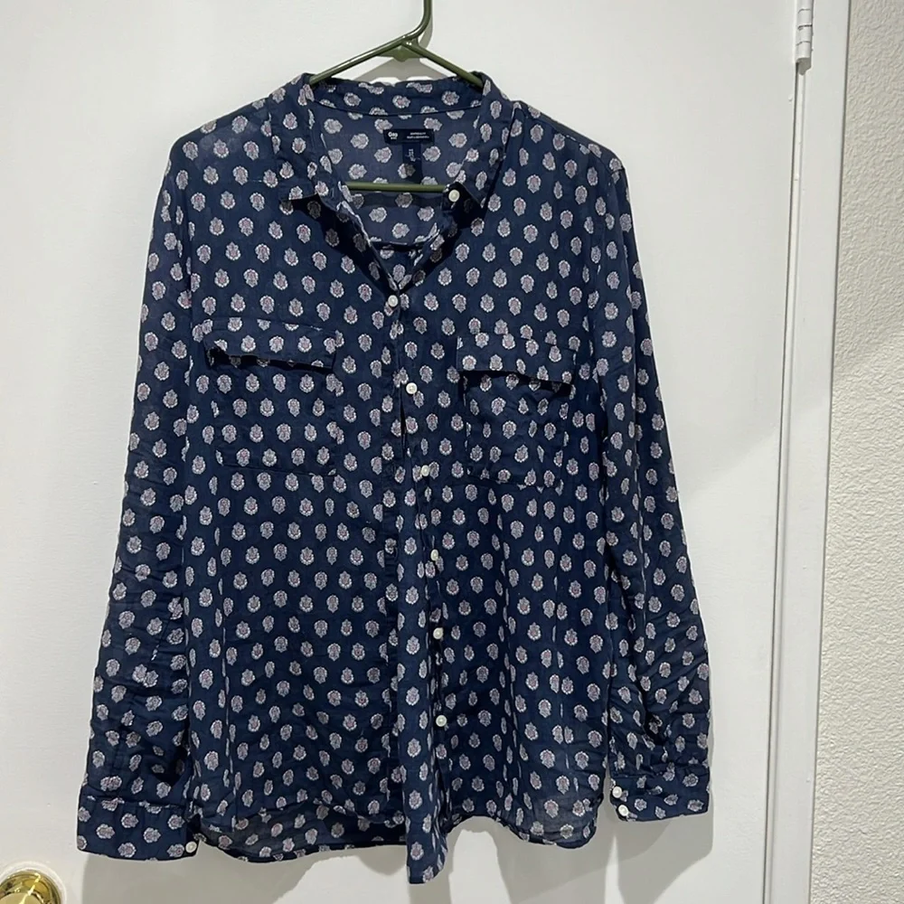 GAP Boyfriend Fit Top - Picture 2 of 4